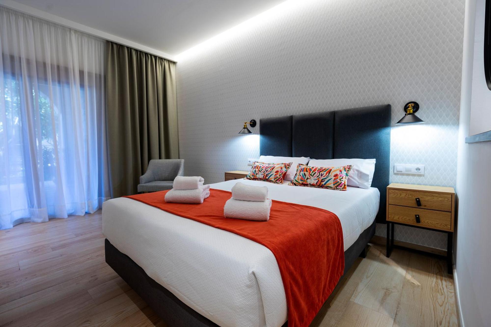 Complejo Valle Grande Zarza La Mayor ภายนอก รูปภาพ